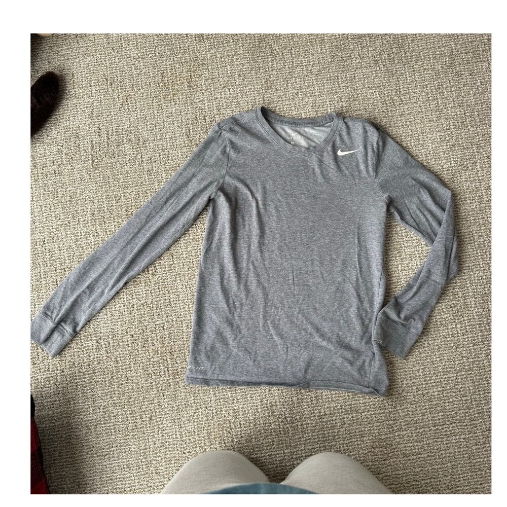 Nike tee dri fit small, long sleeve
